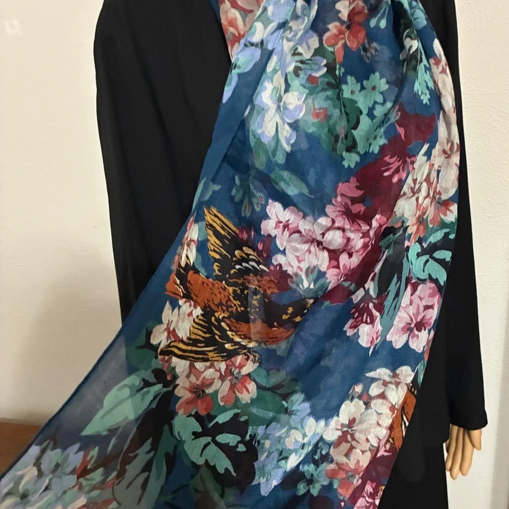 Shawl wrap Navy Blue Floral Scarf w/exotic Bird design Oblong 27x72 Colorful